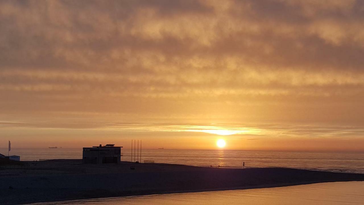 Tussen Strand En Duin Katwijk aan Zee Kültér fotó